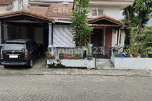 Rumah Hook di Kota Baru Parahyangan Dekat Ikea