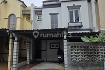 Sewa Rumah Raffless Hills Cibubur