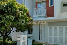 Rumah Minimalist Modern Summarecon Bandung