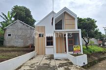 Rumah Samping Jalan, Bebas Banjir, Dekat Wisata, View Cantik