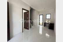 Disewakan Rumah Pik2 (6X15) 2 Lantai, Siap Huni