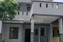 Rumah Sewa Siap Huni Kondisi Baru Renovasi di Legenda Wisata Cibubur