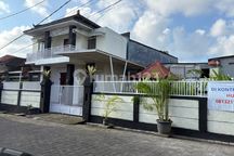 Rumah di Wilayah yang Asri Properti 2 Lantai Dalung, Badung.