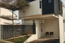 Rumah 5 Menit Dari LRT Harjamukti