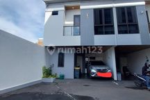 Dijual Rumah Mewah di Setiabudi Harga Terjangkau