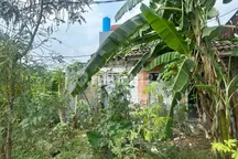 Dijual Rumah Hitung Tanah Saja (Posisi Hoek)