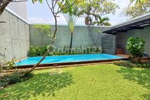 For Rent House Near School Prancis dan MRT Dekat Kebayoran Baru dan Pondok Indah dan Kemang Area Cipete Cilandak Jakarta Selatan