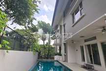 For Rent Rumah Mewah Baru Renovasi bisa Kantor dan Tempat Tinggal Area Scbd dan Dekat Mabes Prime Area Kedutaan dan Pejabat Area Senopati Kebayoran Baru Jakarta Selatan