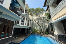 For Sale House Dalam Bentuk Kost Kostan dan Terisi Rumah bisa untuk Kantor atau Tempat Tinggal atau Multifungsi atau Klinik Area Premium Menteng Jakarta Pusat