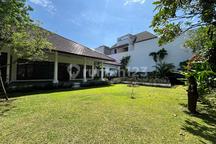 For Rent House Tanah Luas Bangunan Satu Lantai Lokasi Nyaman dan Tenang Area Kemang Jakarta Selatan