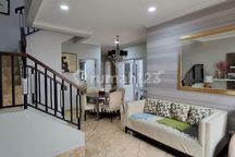 For Rumah Murah Bangunan 2 Lantai Siap Huni di Cluster Baru, Dekat Area Komersial Harga 3,1M Nego Sampai Deal Lokasi di Cluster Nebraska Kota Wisata Cibubur Bogor
