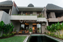 Villa Komplek Mewah 3 KT Siap Huni di Ubud Bali