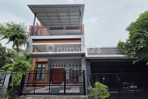 Disewakan Rumah (Full Furnished) Minimalis Modern di Lokasi Strategis (Cluster Dekat Golf Jababeka dan President University)