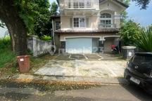 Disewakan Rumah Furnished Double Gate Sentul City Bogor