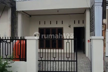 Rumah Lokasi Strategis di Kawasan Bisnis dan Perkantoran di Medan