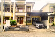 Rumah Berada di Perumahan Ditengah Kota