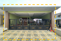 Rumah Berada di Perumahan Ditengah Kota