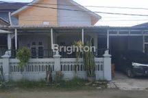 DIJUAL 2 RUMAH BERSEBELAHAN DI HANDIL - KUTAI KERTANEGARA