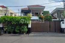 Rumah Apik 2 Lantai di Jl Agung Raya, Lenteng Agung. Dkt ke Margonda Raya Depok