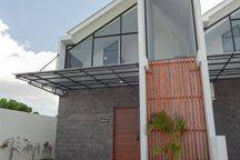 2 Bedrooms Villa 115m2 near Sunset Road Seminyak , cluster one gate 