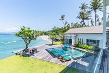 Luxury Beachfront Villa Candi Dasa Karangasem 3 Bedrooms 1450M2