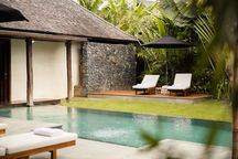 Yearly Rental Luxury 3 bedrooms Villa  in Berawa Canggu
