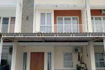 DIJUAL CEPAT  RUMAH FURNISHED  DI CARINGIN DEPOK 