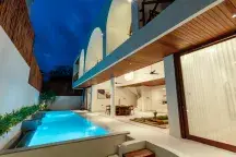 Luxury Villa Mediterranean Style 200m Ke Pantai Kuta