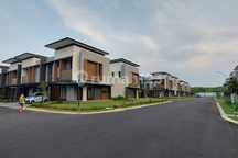 Rumah Hook Besar Dekat Club House di Summarecon Bekasi