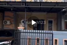 Dijual Cepat Rumah 2 Lantai Full Furnished di Gading Serpong