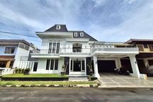 Rumah Baru American Classic Siap Huni Sektor 8 Bintaro