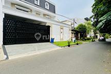 Brand New Modern American Classic House Pondok Indah
