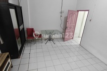 Sewa Rumah Jelambar 4X13 Ada 3 Kamar Tidur 3 Lantai 40 Juta/Tahun