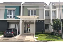 Rumah Depan Taman Agnesi Gading Serpong Dekat Mall Baru The Hood