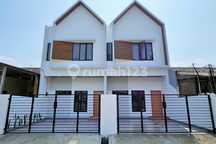 TINGGAL 1 UNIT!! Rumah 2 lantai di Harapan Indah dekat Jakarta
