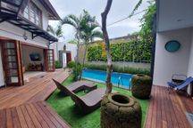 Pay Cash This Month And Get The Special Price For Sale Tropical Villa 2 Storey In Seminyak Area