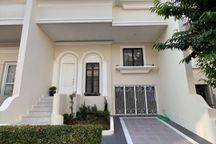 Rumah Di Camden House - Intercon Luas 120 M2 3 Lantai