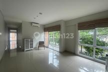 Primrose Condovilla Tower Ga Tipe 3+1Br View City, Summarecon Bekasi