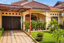 Rumah Harga NJOP Tanah Luas Bangunan Terawat Dekat Tol Limo