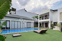 Rumah Mewah Tropical Modern dengan Private Pool di Komplek Cinere