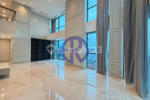 A Brand New 4 BR Bloomington Duplex - 432 Sqm, Low Floor | $ 4,800