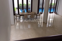 4 Bedroom Rumah Cantik di Pondok Indah, Walking Distance To Jis - bisa Furnished