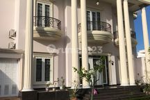 DIJUAL RUMAH MEWAH JL PALAPA PONTIANAK FULL FURNISHED