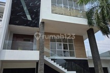 Dijual Rumah Brand New di Florence Pik. Luas 13X20m