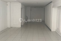 Rumah Lama Daerah Taman Menteng - Blitar Bondowoso Situbondo