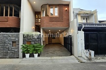 Rumah Baru Design Modern Natural Tropis Di Cipinang - Rawamangun Jakarta Timur 