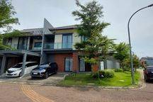 Rumah di Kota Baru Parahyangan Bandung Barat, Mewah Furnished