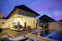 Dijual Villa Komplek Mewah Seminyak