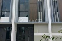Rumah Ready Stock Strategis ke Lippo & Gading Serpong Tangerang
