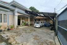 Disewa Rumah Asri 5 Kamar Tidur Halaman Luas Carport 4 Mobil Di Ciimahi